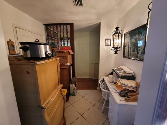 Продажа дома по адресу 370 SE 14th Ave Avenue - фото 6040676