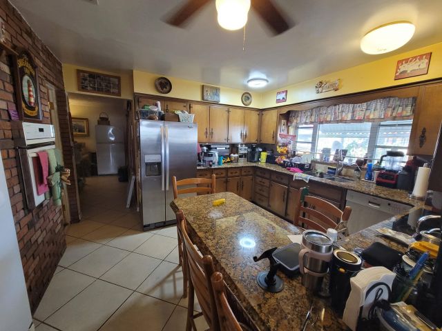 Продажа дома по адресу 370 SE 14th Ave Avenue - фото 6040683