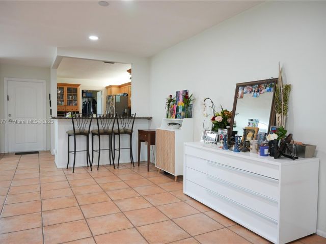 Продажа дома по адресу 19663 Hampton Dr - фото 6073667