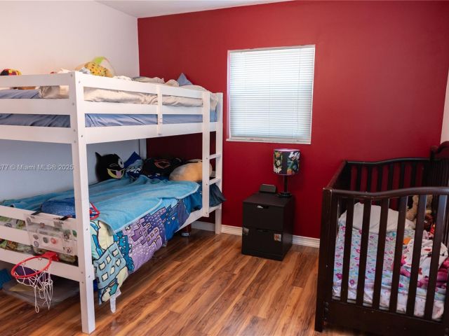 Продажа дома по адресу 19663 Hampton Dr - фото 6073672