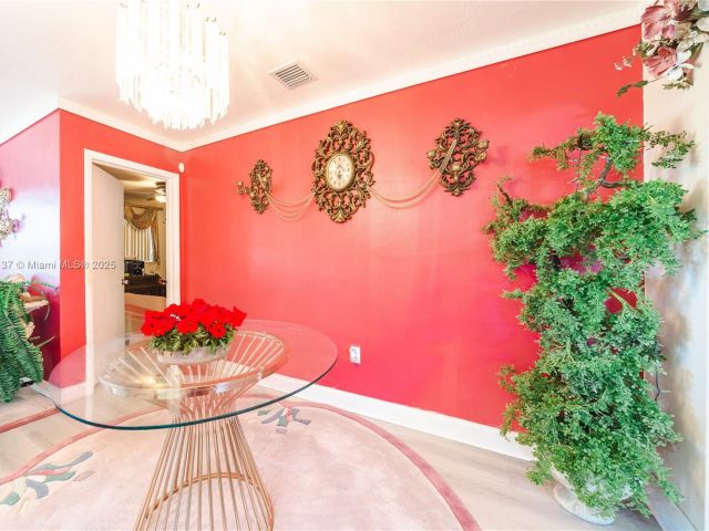 Продажа дома по адресу 3125 NW 205th St - фото 6099817