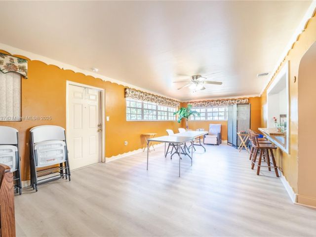 Продажа дома по адресу 3125 NW 205th St - фото 6099819