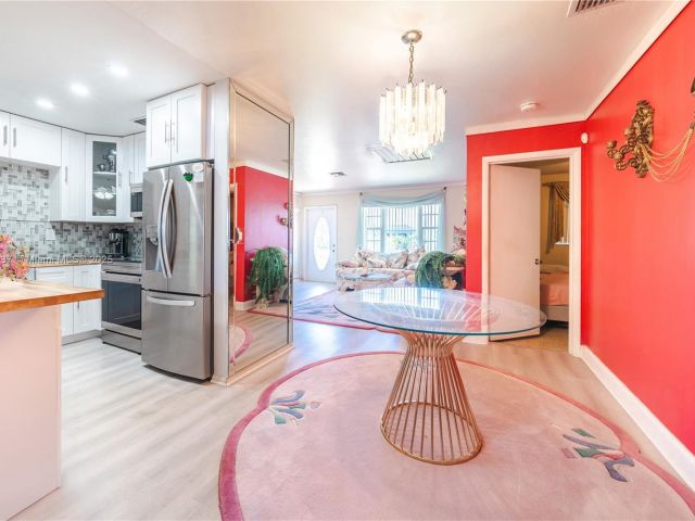 Продажа дома по адресу 3125 NW 205th St - фото 6099821