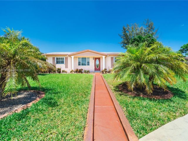 Продажа дома по адресу 3125 NW 205th St - фото 6099827