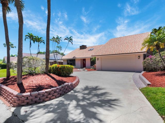 Продажа дома по адресу 840 SW 20th Street - фото 6059825