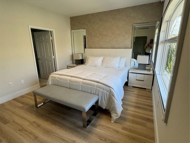 Дом в аренду по адресу 2710 NE 184th Ter - фото 6058545