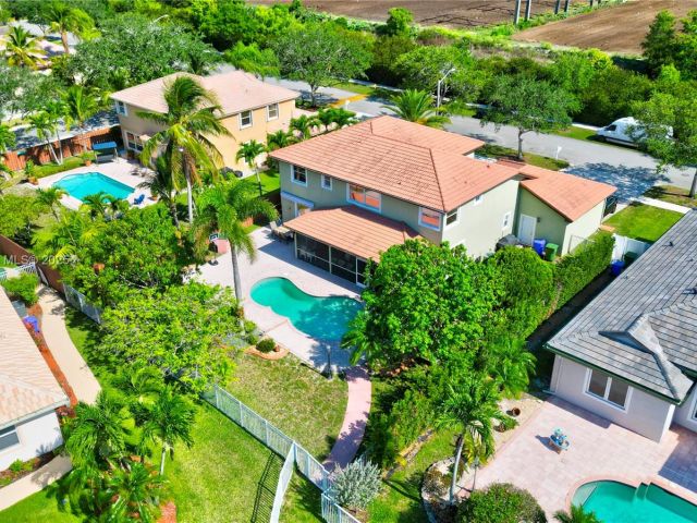 Продажа дома по адресу 16372 Segovia Cir N - фото 6078160