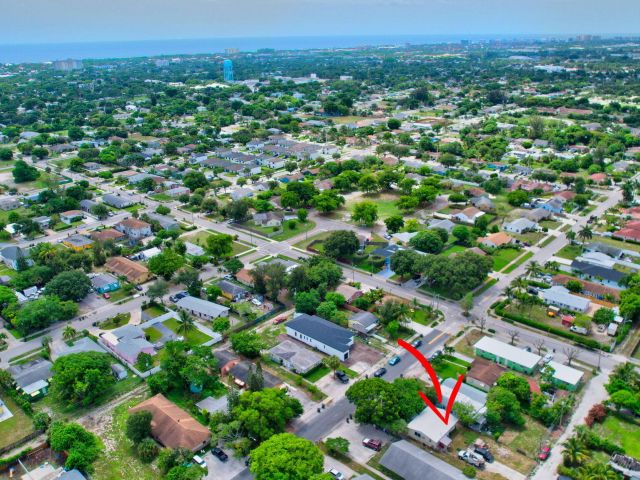 Продажа дома по адресу 134 SW 10th Avenue - фото 6058157