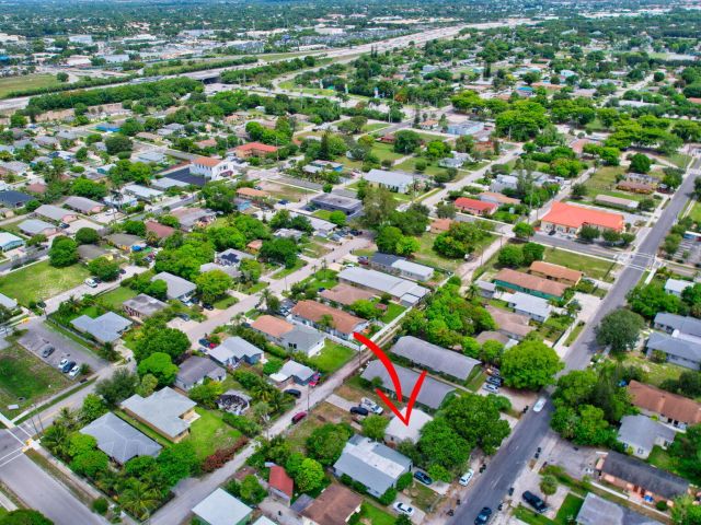 Продажа дома по адресу 134 SW 10th Avenue - фото 6058161