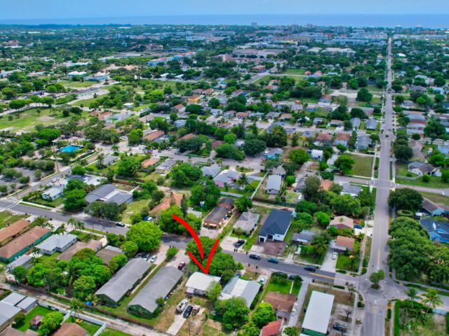 Продажа дома по адресу 134 SW 10th Avenue - фото 6058164