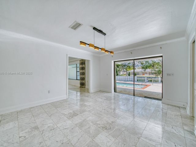 Дом в аренду по адресу 1442 Coruna Ave - фото 6043857