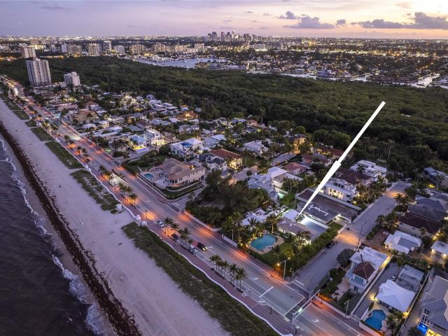 Дом в аренду по адресу 1663 N Fort Lauderdale Beach Blvd - фото 6043926
