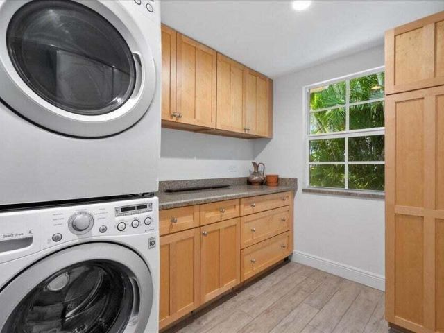 Дом в аренду по адресу 221 NW 18th Street - фото 6057854