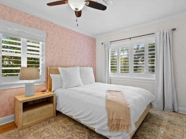 Дом в аренду по адресу 221 NW 18th Street - фото 6057858