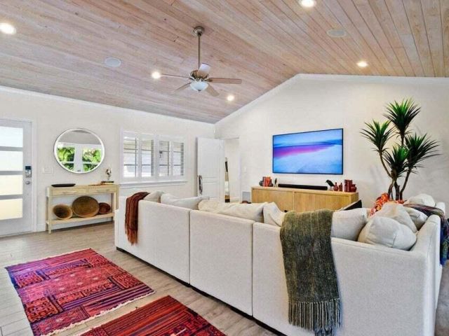 Дом в аренду по адресу 221 NW 18th Street - фото 6057871