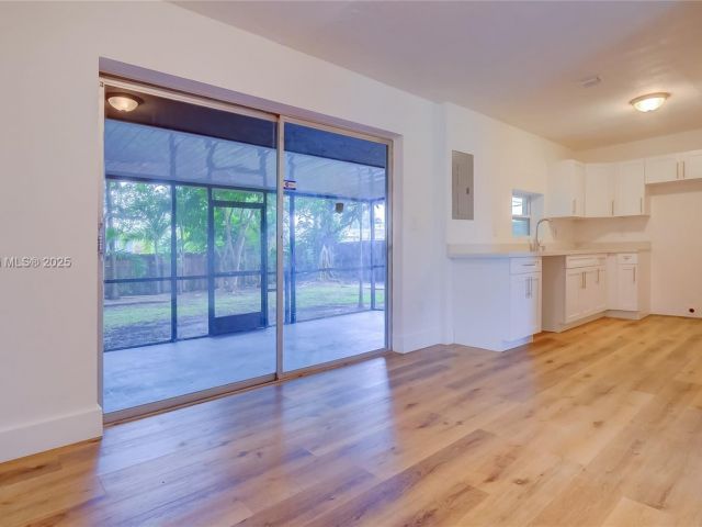 Продажа дома по адресу 21440 N Miami Ave - фото 6043571