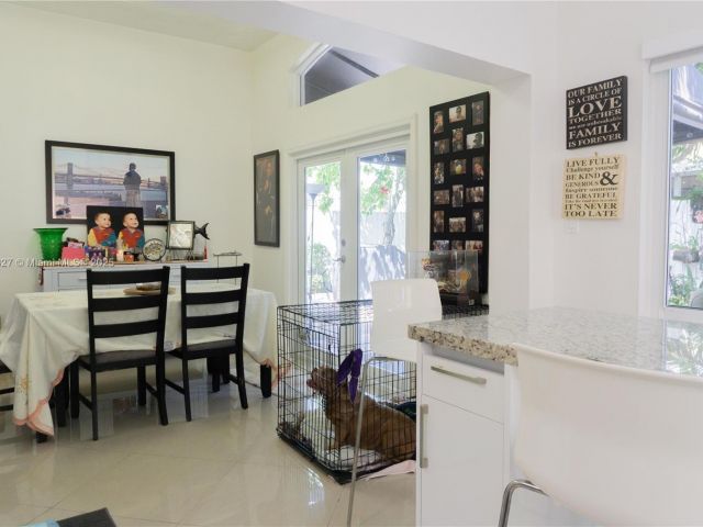 Продажа дома по адресу 18625 NW 53rd Ave - фото 6055572