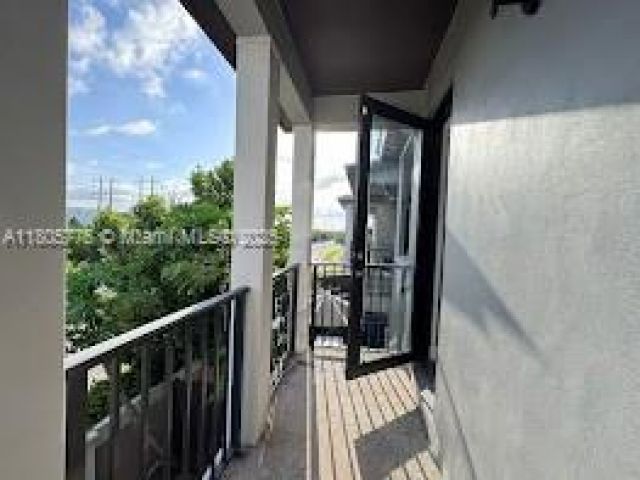Продажа дома по адресу 10409 NW 61st Ln - фото 6048564