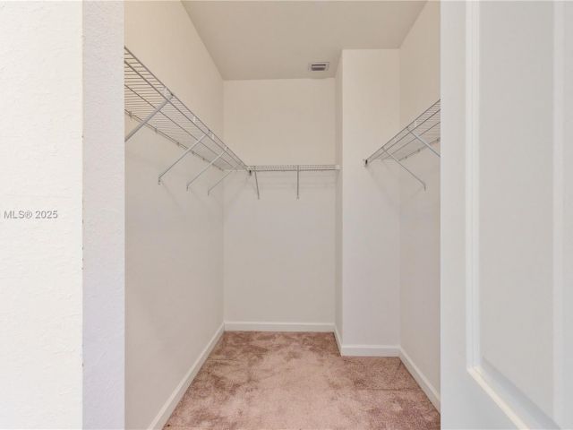 Продажа дома по адресу 10004 SW 231 LN - фото 6044285