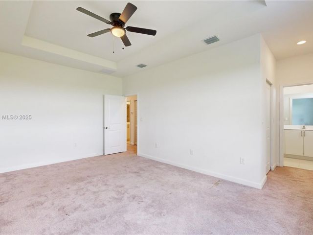 Продажа дома по адресу 10004 SW 231 LN - фото 6044287