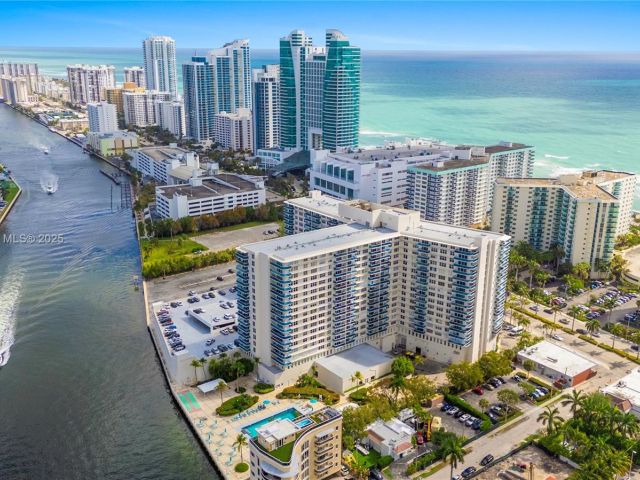 Продажа квартиры #1710 - фото 6080938