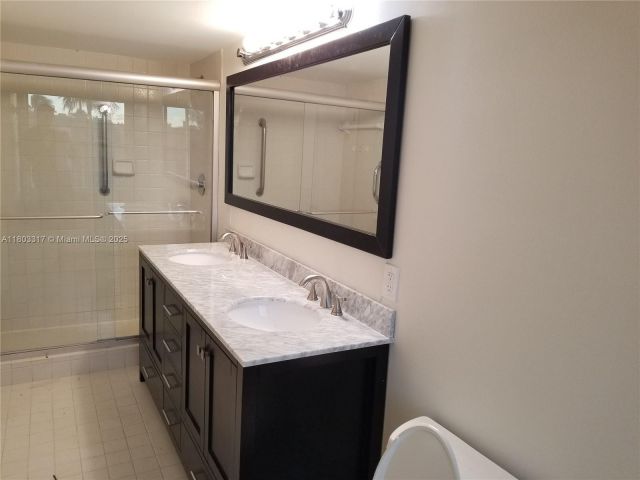 Дом в аренду по адресу 907 NE 27th Ave 907 - фото 6044163