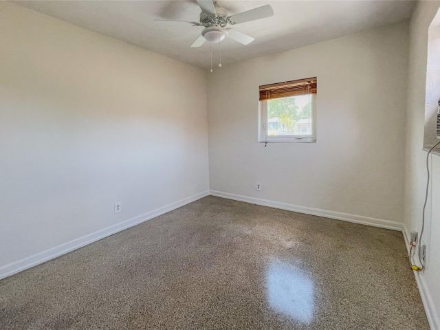 Продажа дома по адресу 6214 Flagler St - фото 6060560