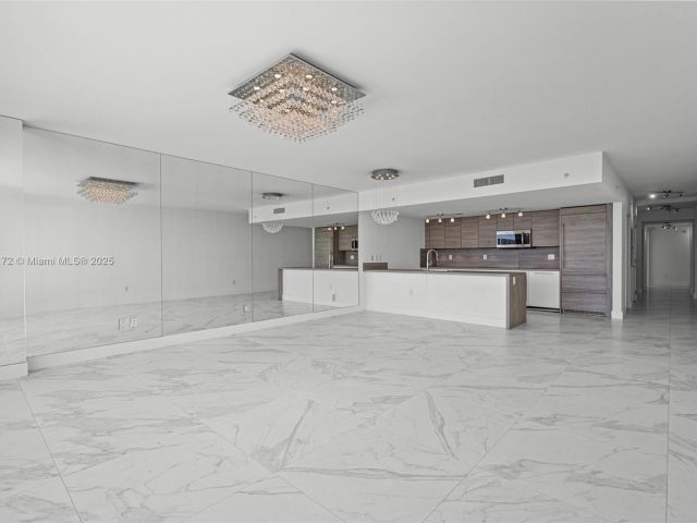 Продажа квартиры #1005 - фото 6045906