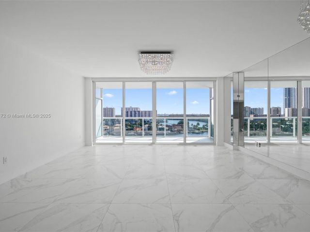 Продажа квартиры #1005 - фото 6045912