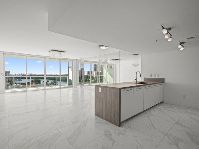 Продажа квартиры #1005 - фото 6045914