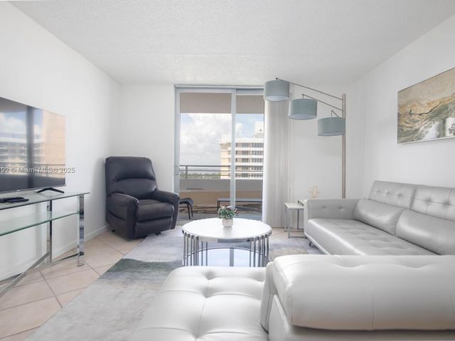 Продажа квартиры #14U - фото 6407974