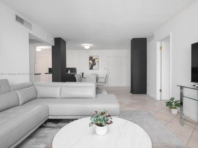 Продажа квартиры #14U - фото 6407981