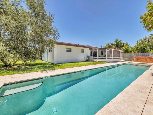 Продажа дома по адресу 3213 Dover Rd - фото 6046880