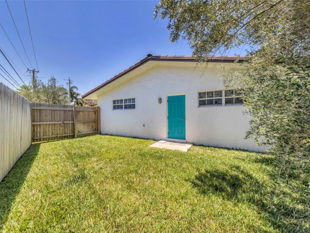 Продажа дома по адресу 3213 Dover Rd - фото 6046882