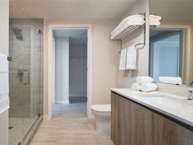 Продажа квартиры #N-705 - фото 6046296