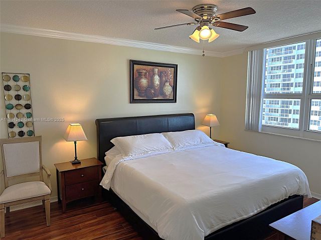 Квартира в аренду номер1606 - фото 6046012