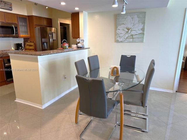 Квартира в аренду номер1606 - фото 6046015