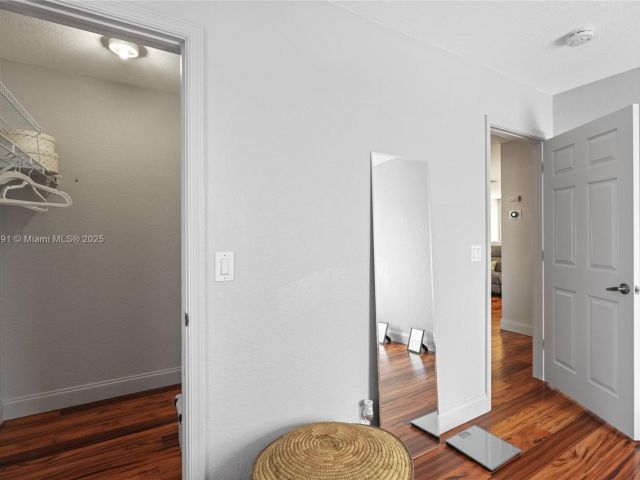 Продажа дома по адресу 1282 Grant Ct - фото 6086905