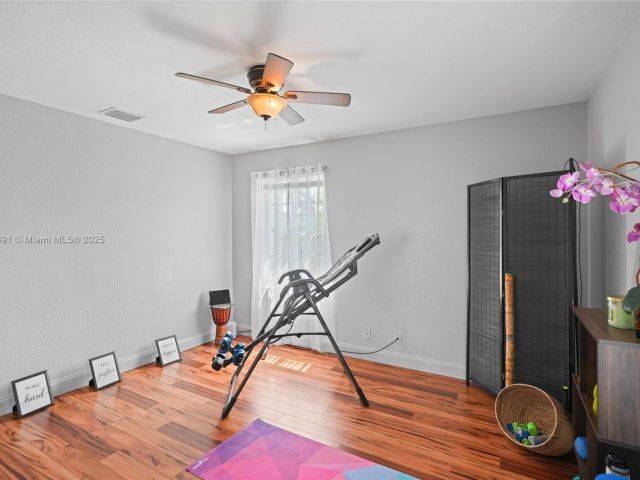 Продажа дома по адресу 1282 Grant Ct - фото 6086907