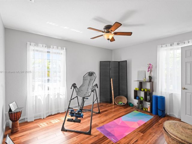 Продажа дома по адресу 1282 Grant Ct - фото 6086912