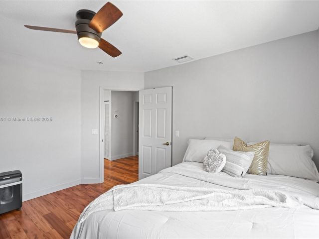 Продажа дома по адресу 1282 Grant Ct - фото 6086915