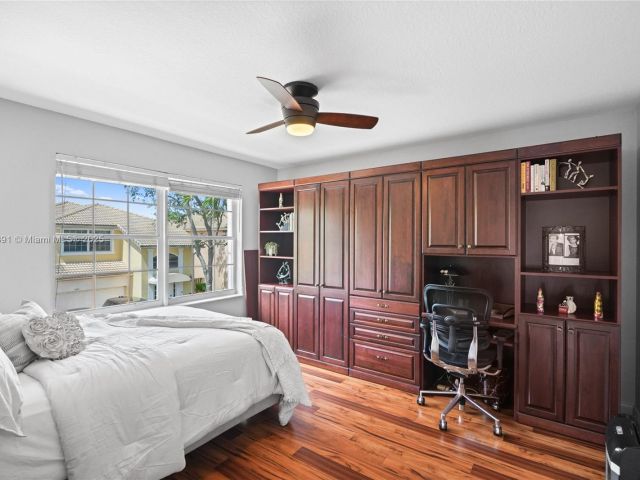 Продажа дома по адресу 1282 Grant Ct - фото 6086917