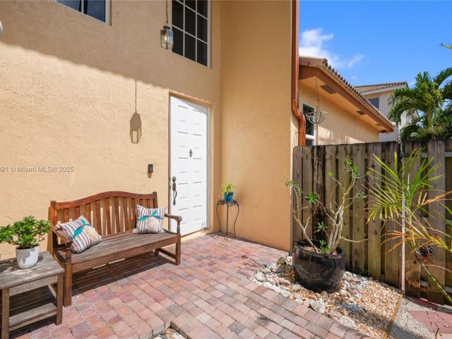 Продажа дома по адресу 1282 Grant Ct - фото 6086930