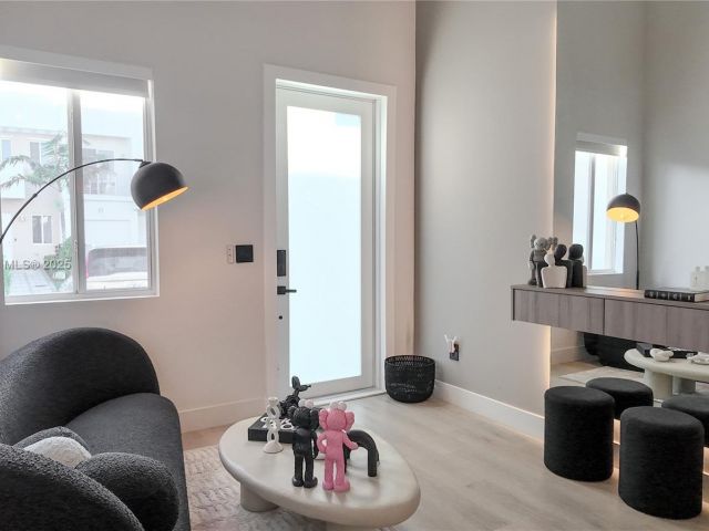 Продажа дома по адресу 7221 NW 103rd Path - фото 6045445