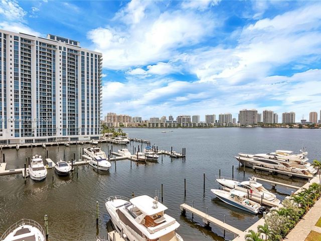 Продажа квартиры #403 - фото 6046320