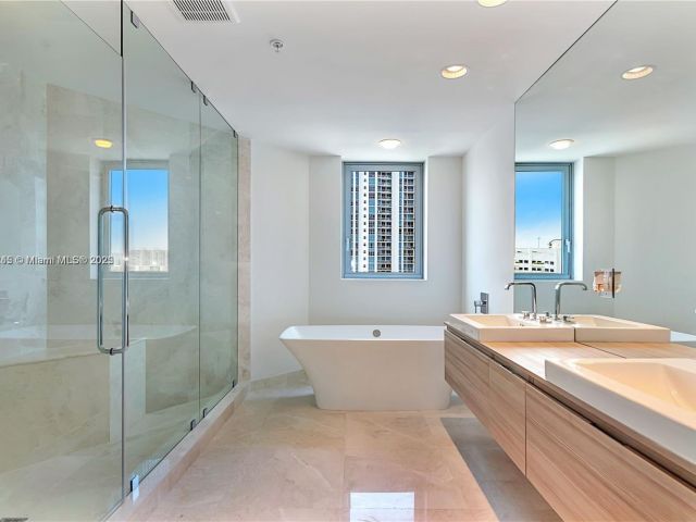 Продажа квартиры #403 - фото 6046332