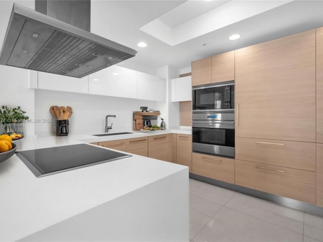 Продажа квартиры #1108 - фото 6098517