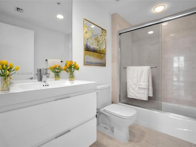 Продажа квартиры #1108 - фото 6098519