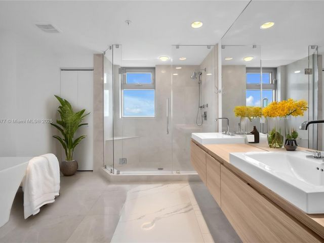 Продажа квартиры #1108 - фото 6098522