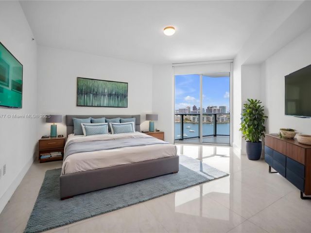 Продажа квартиры #1108 - фото 6098523